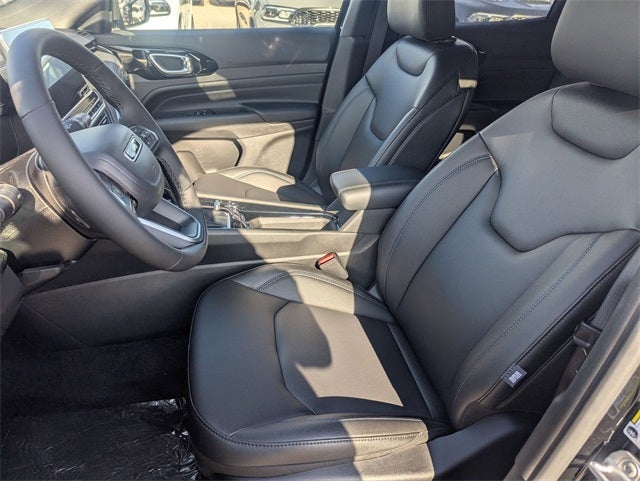 2025 Jeep Compass COMPASS LIMITED 4X4