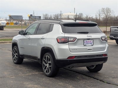 2024 Jeep Compass COMPASS LIMITED 4X4