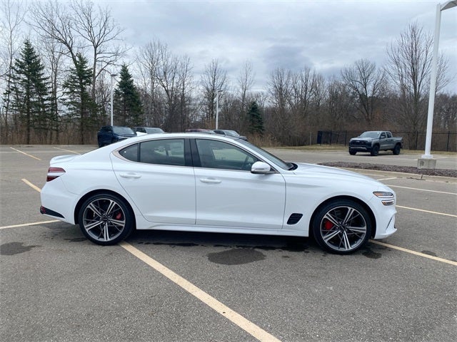 2024 Genesis G70 2.5T