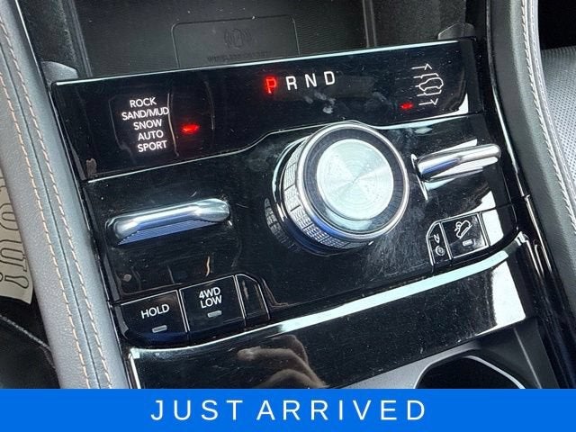 2022 Jeep Grand Cherokee Summit
