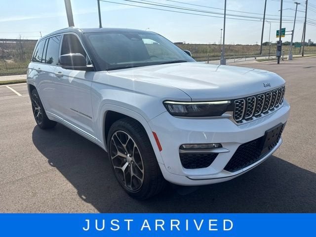 2022 Jeep Grand Cherokee Summit