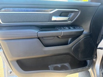 2020 RAM 1500 Big Horn Crew Cab 4x4 5'7" Box