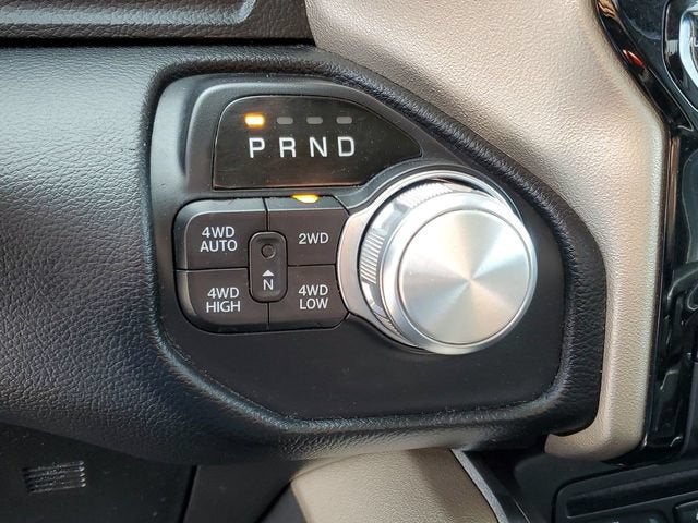 2019 RAM 1500 Laramie Crew Cab 4x4 5'7" Box