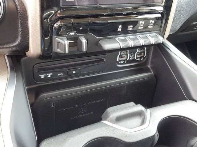 2019 RAM 1500 Laramie Crew Cab 4x4 5'7" Box