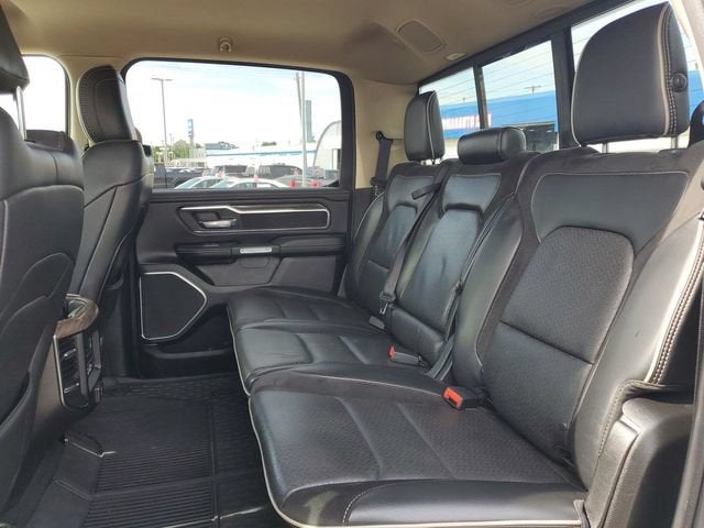 2019 RAM 1500 Laramie Crew Cab 4x4 5'7" Box