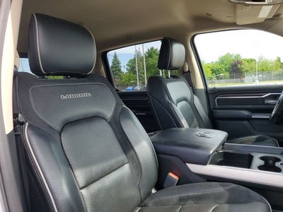 2019 RAM 1500 Laramie Crew Cab 4x4 5'7" Box