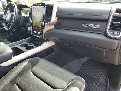 2019 RAM 1500 Laramie Crew Cab 4x4 5'7" Box