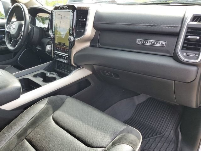 2019 RAM 1500 Laramie Crew Cab 4x4 5'7" Box
