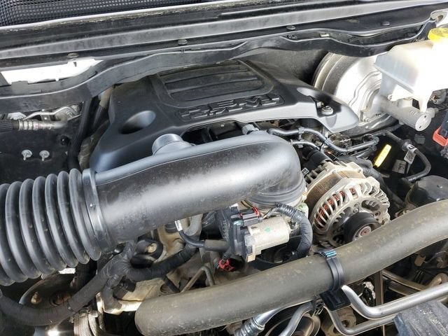 2019 RAM 1500 Laramie Crew Cab 4x4 5'7" Box