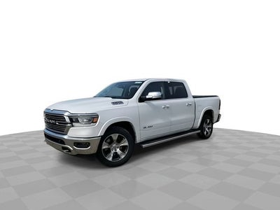 2019 RAM 1500 Laramie Crew Cab 4x4 5'7" Box