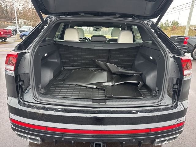 2024 Volkswagen Atlas Cross Sport 2.0T SEL Premium R-Line