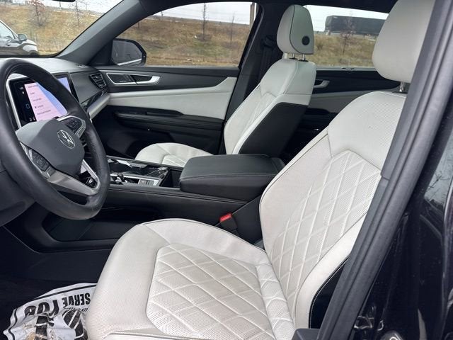 2024 Volkswagen Atlas Cross Sport 2.0T SEL Premium R-Line