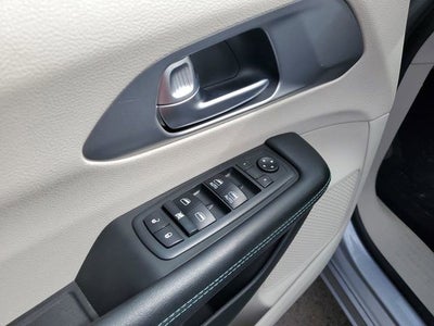 2018 Chrysler Pacifica Hybrid Touring Plus