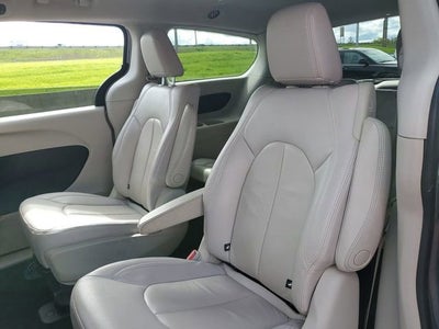 2018 Chrysler Pacifica Hybrid Touring Plus