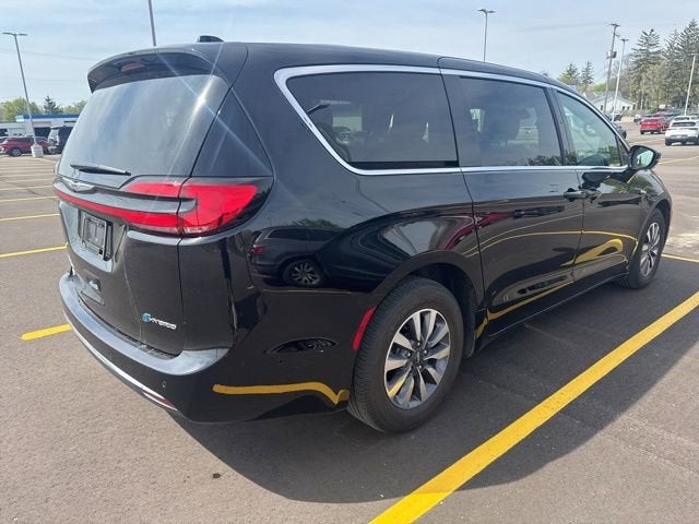 2025 Chrysler Pacifica Hybrid Select