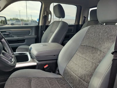2017 RAM 1500 Big Horn Crew Cab 4x4 5'7" Box