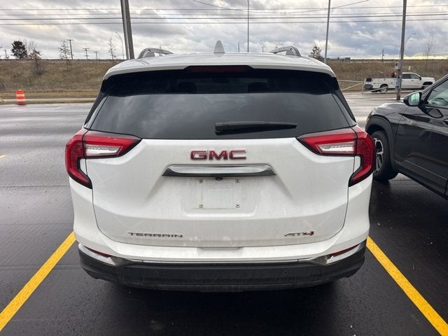 2022 GMC Terrain AT4
