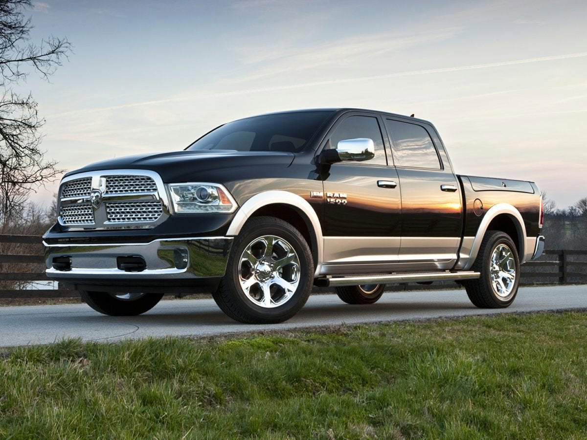 2016 RAM 1500 SLT