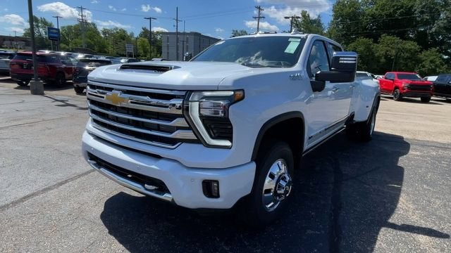 2026 Chevrolet Silverado 3500 HD High Country DRW