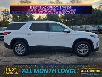 2023 Chevrolet Traverse LT Cloth