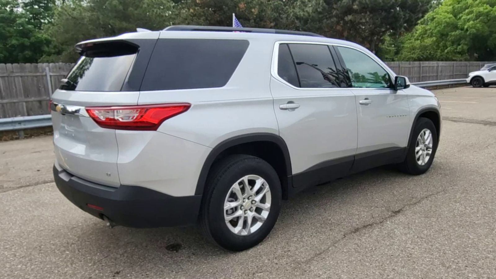 2020 Chevrolet Traverse LT Cloth