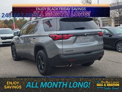 2023 Chevrolet Traverse LT Cloth