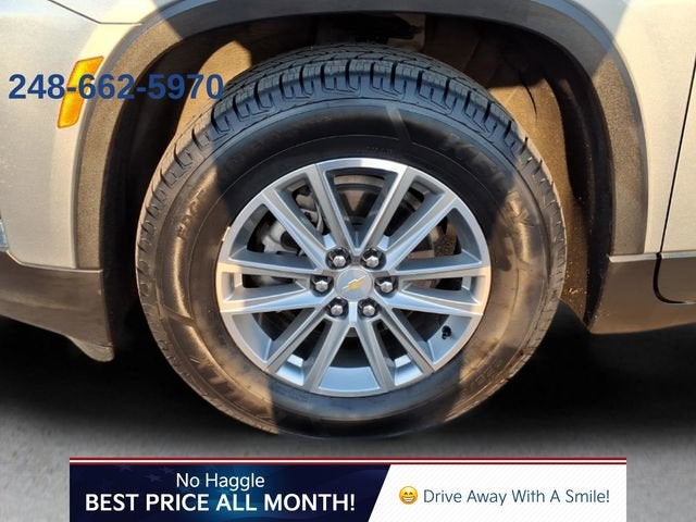 2023 Chevrolet Traverse LT Cloth