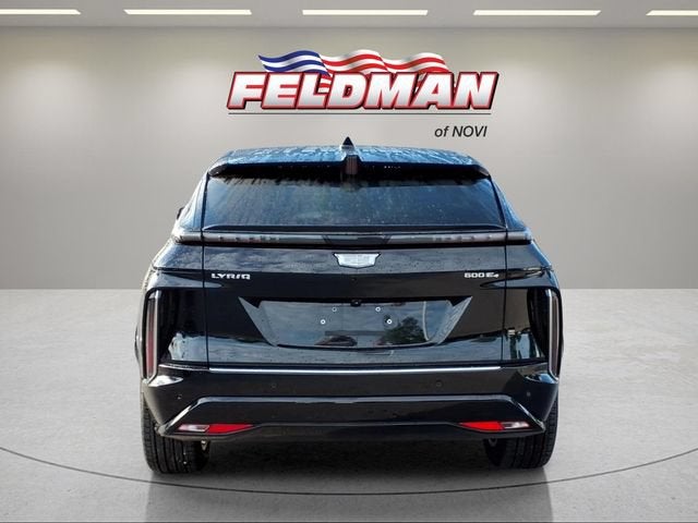 2024 Cadillac LYRIQ Luxury 2