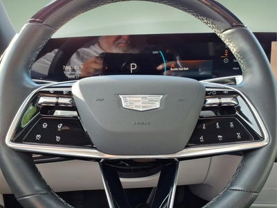 2024 Cadillac LYRIQ Luxury 2