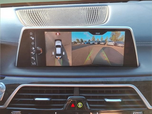 2016 BMW 750i 750i