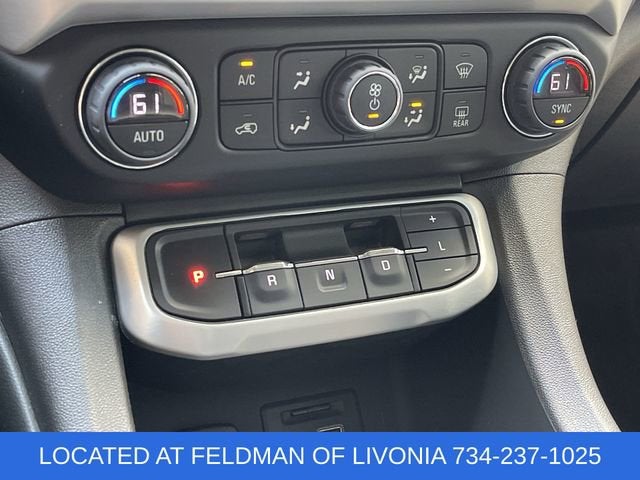 2022 GMC Acadia SLT