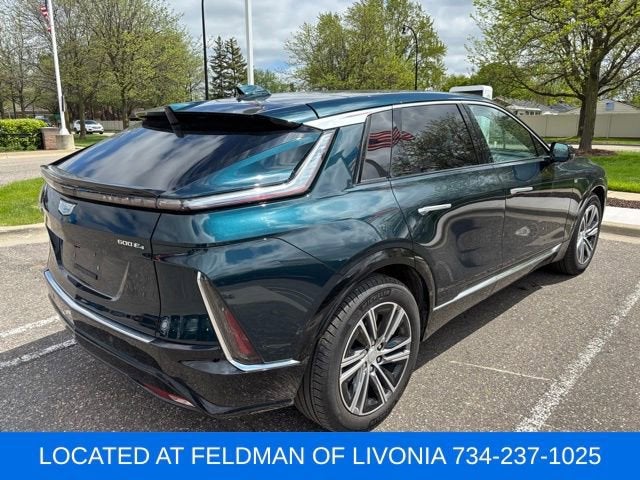 2024 Cadillac LYRIQ Luxury 1