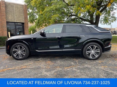 2024 Cadillac LYRIQ Luxury 2
