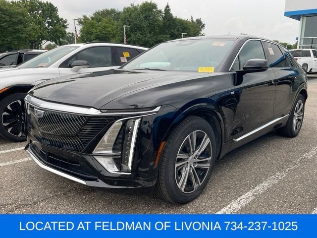 2024 Cadillac LYRIQ Luxury 2