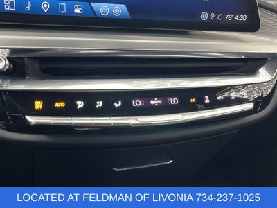2024 Cadillac LYRIQ Luxury 2