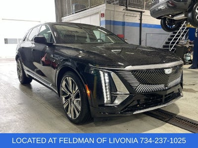 2024 Cadillac LYRIQ Luxury 3
