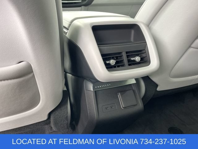 2024 Cadillac LYRIQ Sport 2