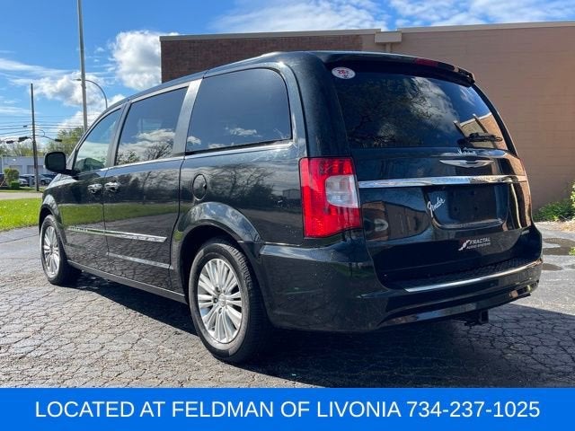 2015 Chrysler Town & Country Limited Platinum