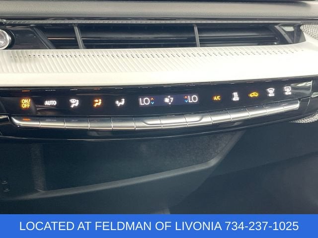 2025 Cadillac OPTIQ Luxury 2