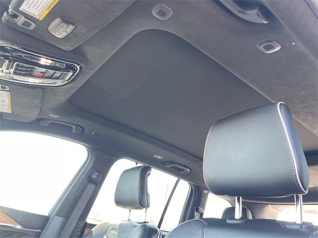 2022 Jeep Grand Cherokee Summit Reserve