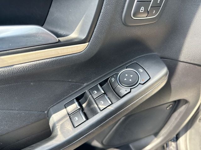 2022 Ford Escape Plug-In Hybrid Titanium
