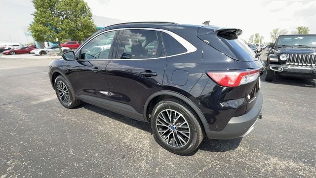 2022 Ford Escape Plug-In Hybrid Titanium