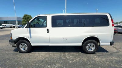 2022 Chevrolet Express 2500 LT Passenger