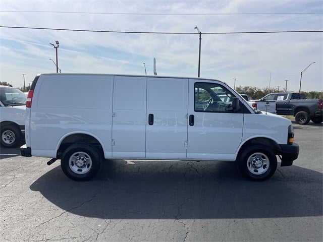 2024 Chevrolet Express 2500 Work Van Cargo