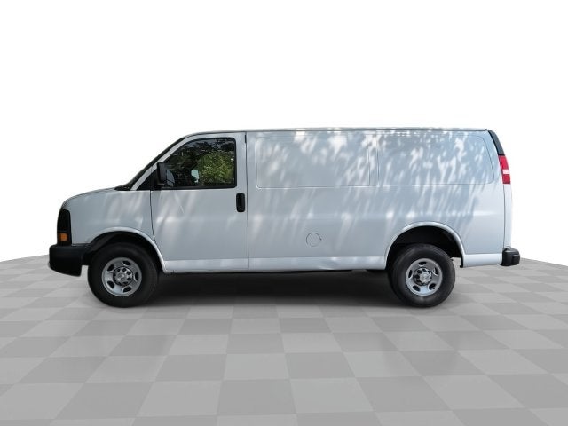 2022 Chevrolet Express 2500 Work Van Cargo