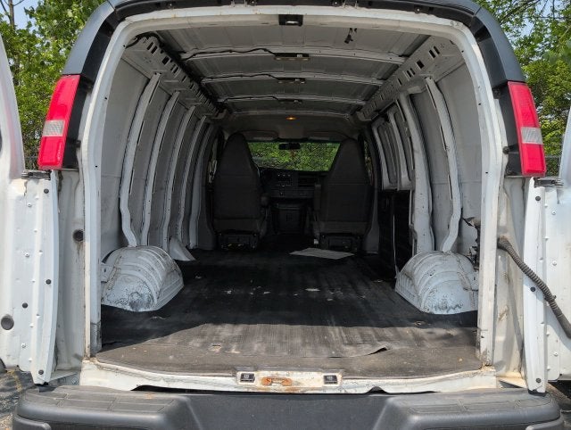 2022 Chevrolet Express 2500 Work Van Cargo