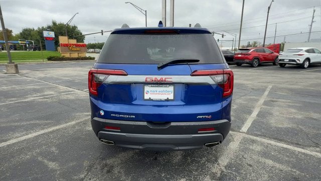 2023 GMC Acadia AT4