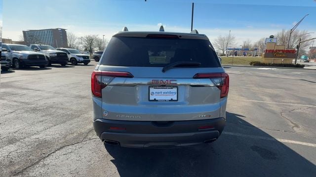 2023 GMC Acadia AT4