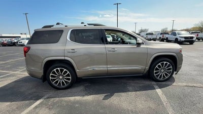 2022 GMC Acadia Denali