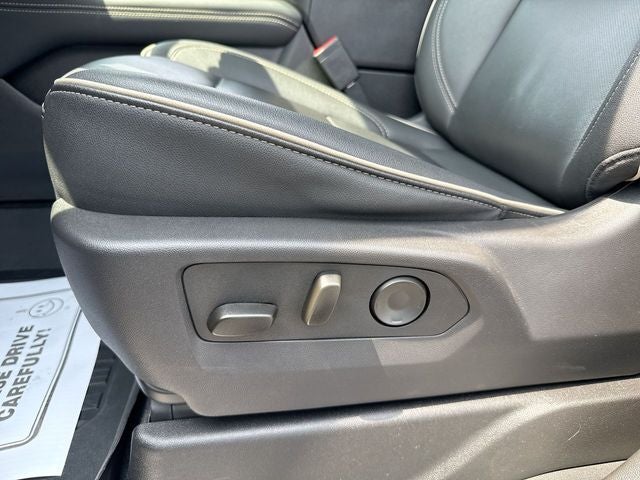 2025 GMC Yukon XL Elevation